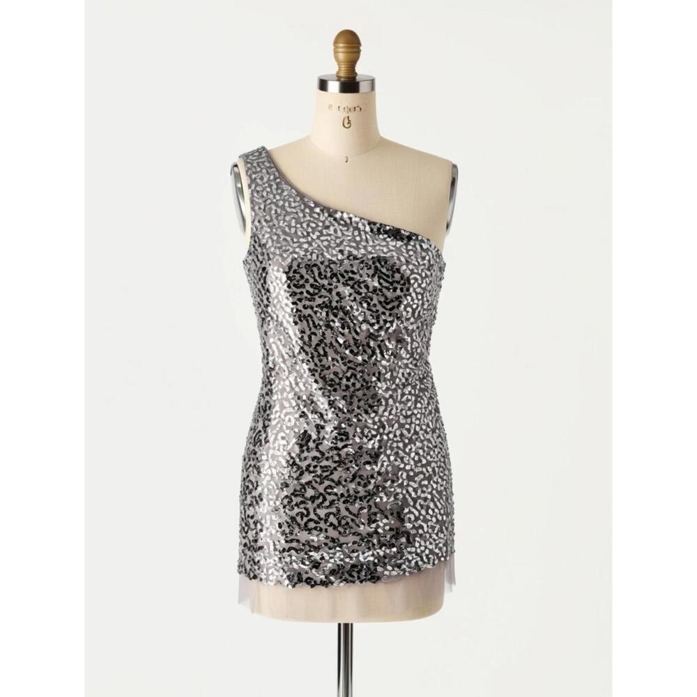 Wildcat One-Shoulder Silver Sequin Shirt Size L